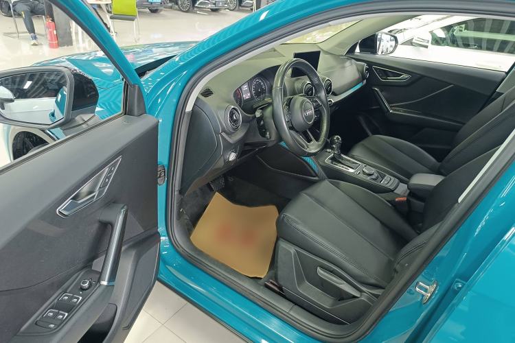 Used Audi Q2L 2018 35 TFSI Launch Exclusive Edition China VI Interior 4