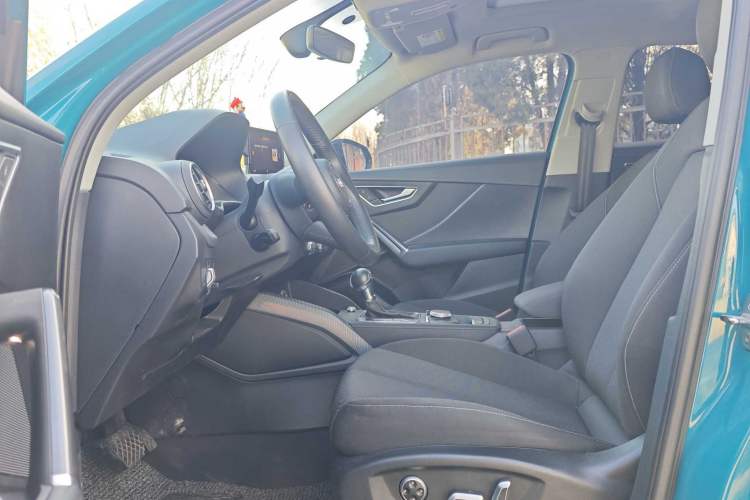 Used Audi Q2L 2018 35 TFSI Launch Exclusive Edition China VI Interior 5