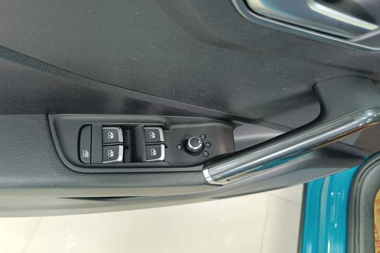 Used Audi Q2L 2018 35 TFSI Launch Exclusive Edition China VI Interior 6