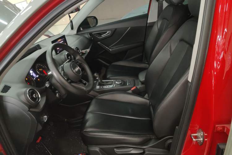 Used Audi Q2L 2018 35 TFSI Launch Exclusive Edition China V Left Front Seat