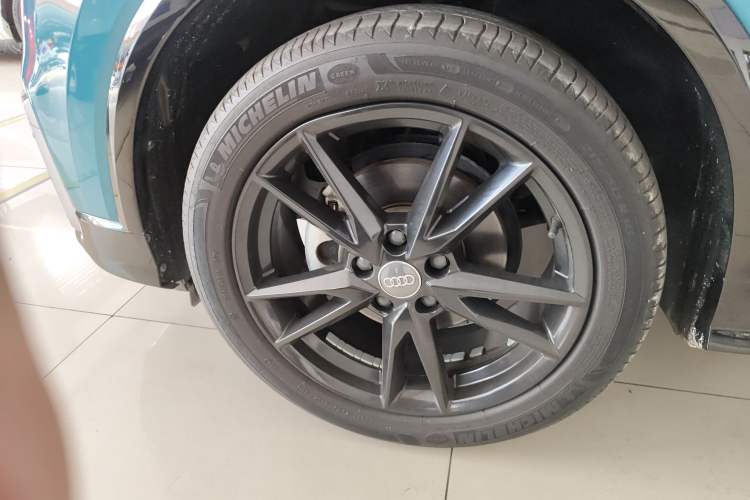 Used Audi Q2L 2018 35 TFSI Fashion Dynamic Version China V Emission Standard Left Front Wheel Hub