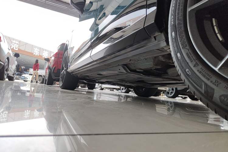 Used Audi Q2L 2018 35 TFSI Fashion Dynamic Version China V Emission Standard Left Side Sill