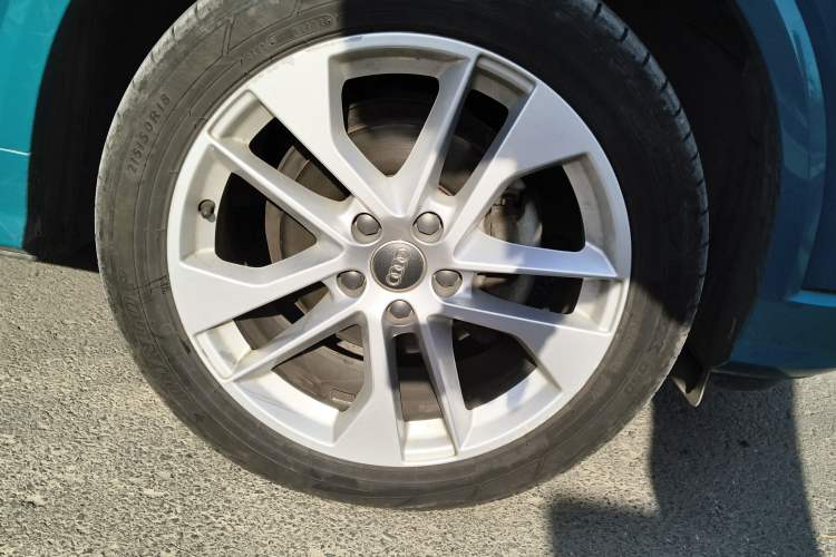 Used Audi Q2L 2018 35 TFSI Luxury Attractive Model China V Standard Right Front Wheel Hub