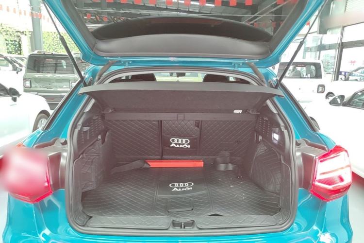 Used Audi Q2L 2018 35 TFSI Launch Exclusive Edition China VI Trunk
