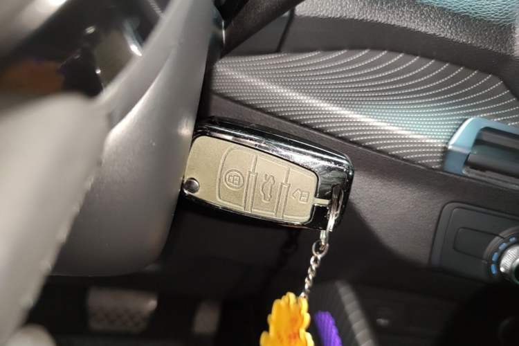 Used Audi Q2L 2018 35 TFSI Launch Exclusive Edition China VI Vehicle Key