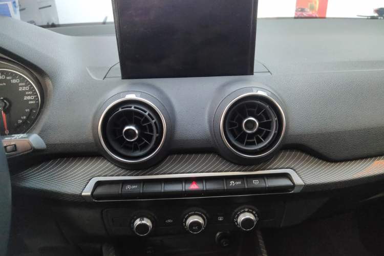 Used Audi Q2L 2018 35 TFSI Launch Exclusive Edition China VI Audio And AC Panel