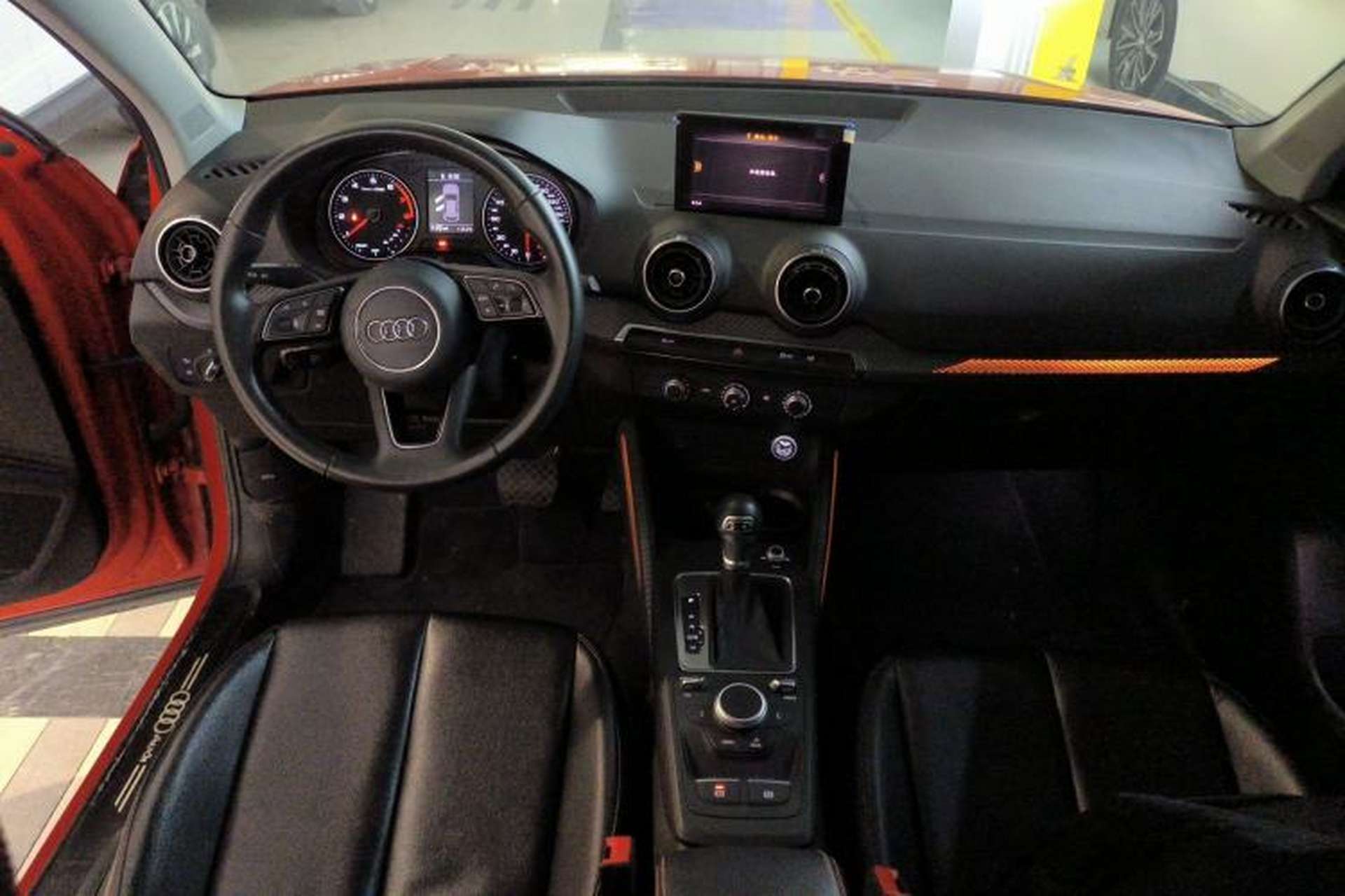 Used Audi Q2L 2018 35 TFSI Launch Exclusive Edition China VI Center Console