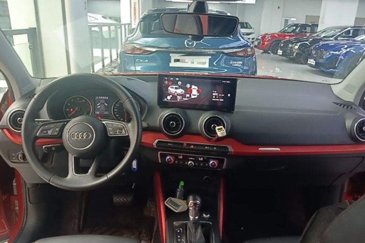 Used Audi Q2L 2018 35 TFSI Fashion Dynamic Version China V Emission Standard Center Console