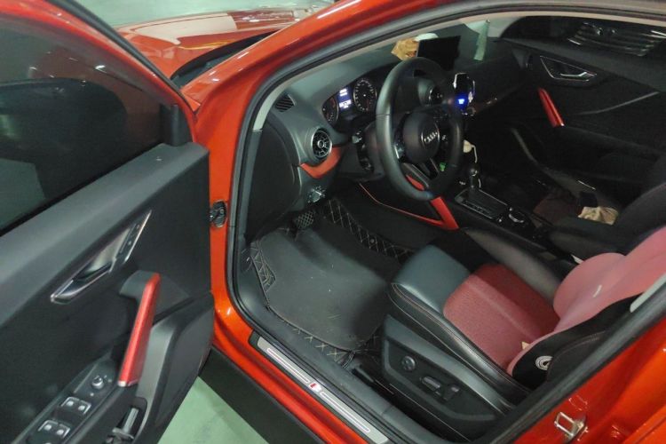Used Audi Q2L 2018 35 TFSI Fashion Dynamic Version China VI Emission Standard Driver Seat