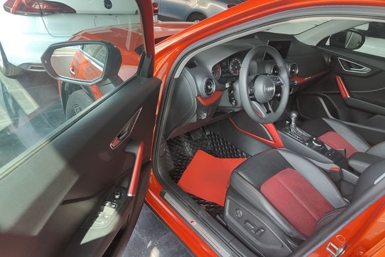 Used Audi Q2L 2018 35 TFSI Fashion Dynamic Version China VI Emission Standard Driver Seat