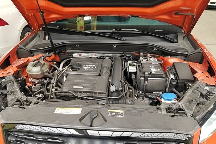 Used Audi Q2L 2018 35 TFSI Fashion Dynamic Version China VI Emission Standard Engine Bay