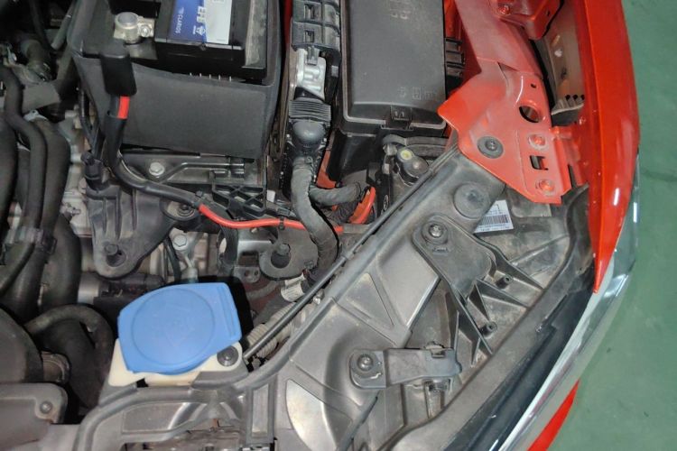 Used Audi Q2L 2018 35 TFSI Fashion Dynamic Version China VI Emission Standard Engine Bay Left