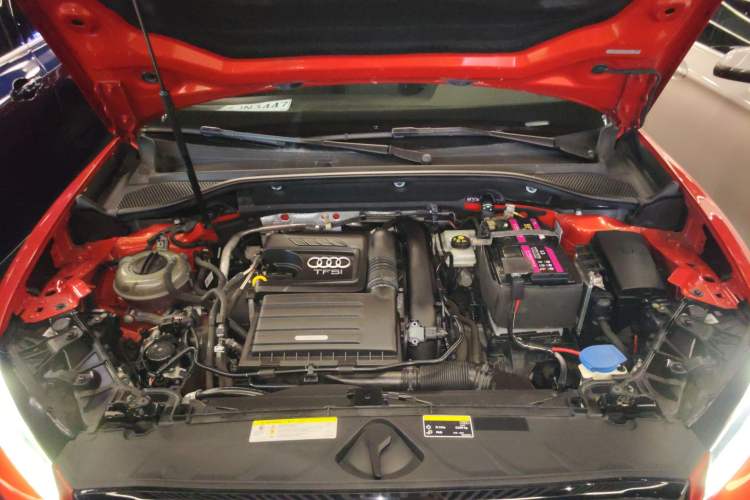 Used Audi Q2L 2018 35 TFSI Launch Exclusive Edition China VI Engine Bay