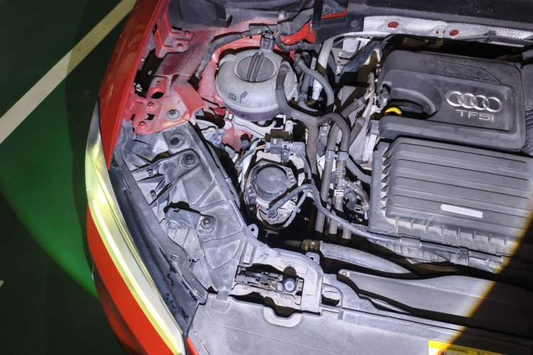 Used Audi Q2L 2018 35 TFSI Fashion Dynamic Version China VI Emission Standard Engine Bay Right