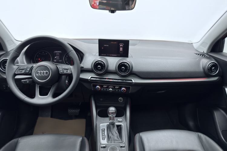 Used Audi Q2L 2018 35 TFSI Fashion Dynamic Version China V Emission Standard Interior 1