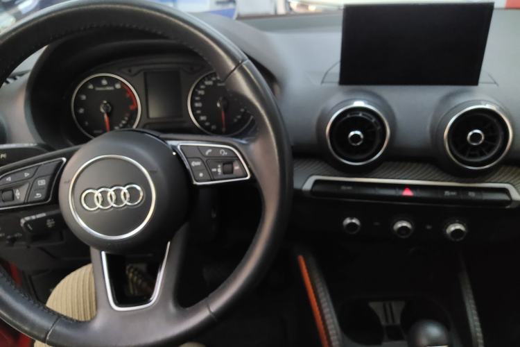 Used Audi Q2L 2018 35 TFSI Launch Exclusive Edition China VI Interior 2