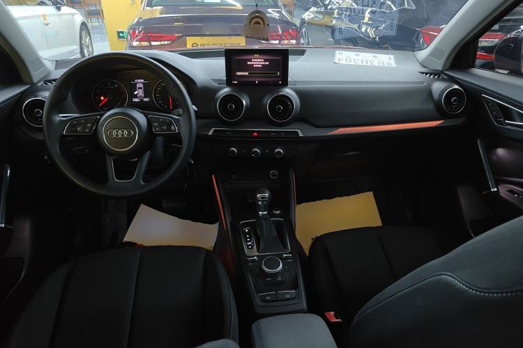 Used Audi Q2L 2018 35 TFSI Launch Exclusive Edition China VI Interior 2