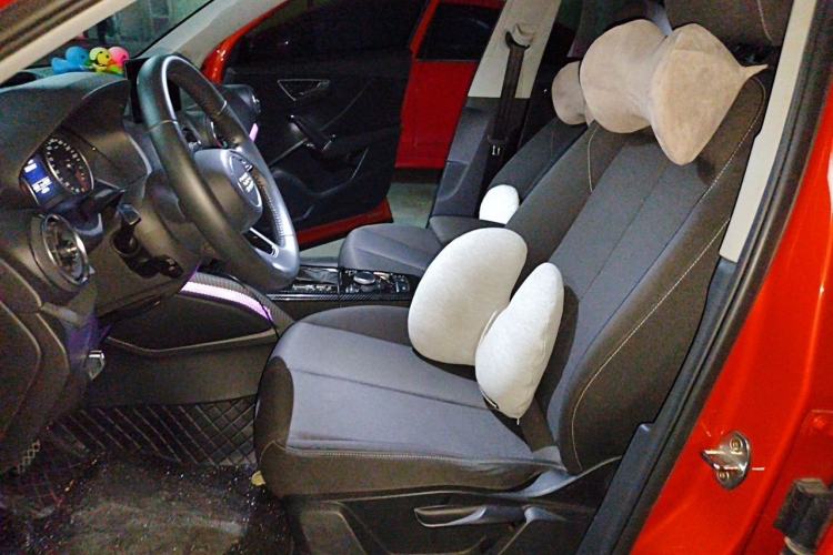 Used Audi Q2L 2018 35 TFSI Launch Exclusive Edition China V Left Front Seat