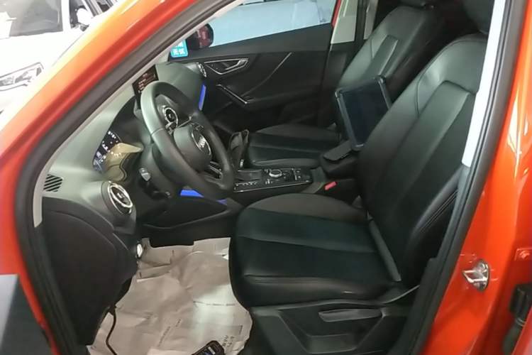 Used Audi Q2L 2018 35 TFSI Launch Exclusive Edition China V Left Front Seat