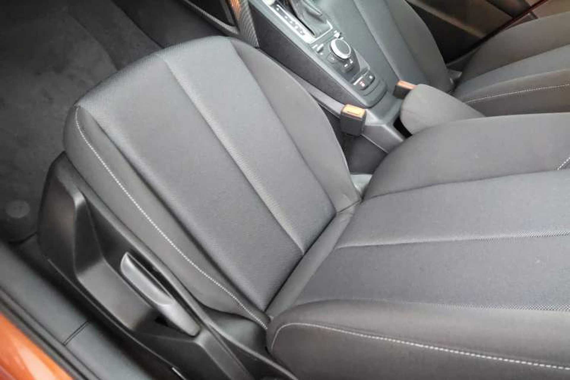 Used Audi Q2L 2018 35 TFSI Launch Exclusive Edition China VI Left Front Seat
