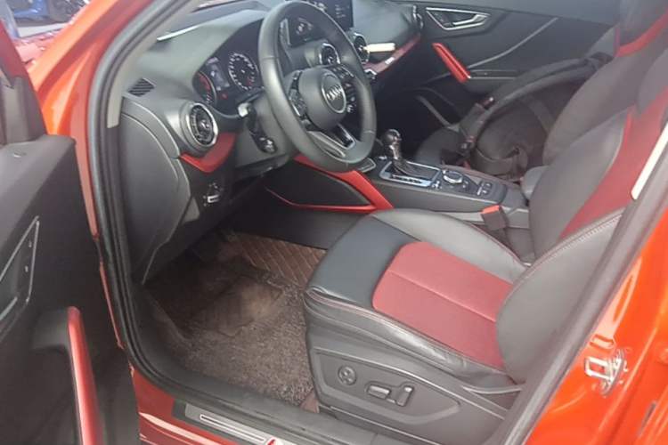 Used Audi Q2L 2018 35 TFSI Fashion Dynamic Version China V Emission Standard Left Front Seat