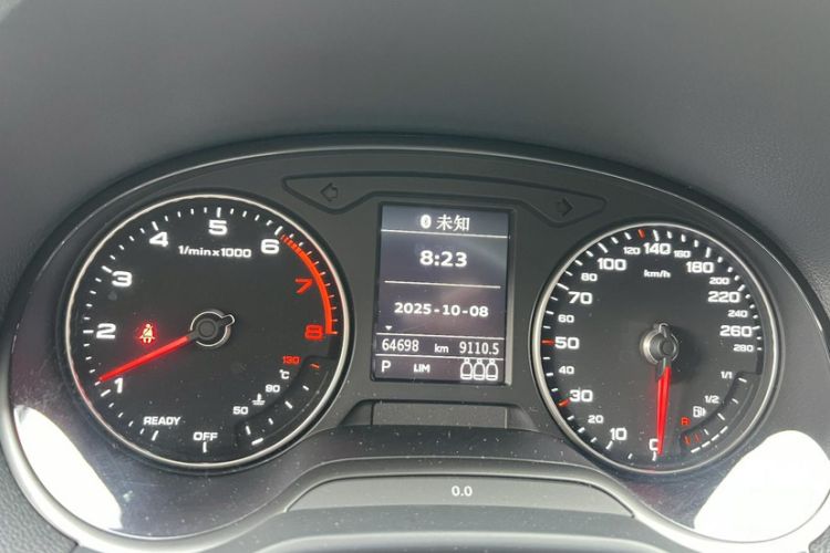 Used Audi Q2L 2018 35 TFSI Launch Exclusive Edition China VI Odometer Close Up