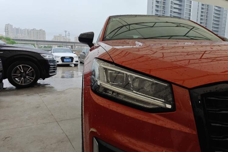 Used Audi Q2L 2018 35 TFSI Fashion Dynamic Version China V Emission Standard Right Front Headlight