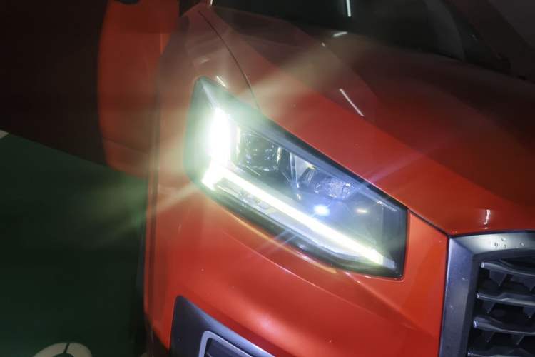 Used Audi Q2L 2018 35 TFSI Fashion Dynamic Version China VI Emission Standard Right Front Headlight