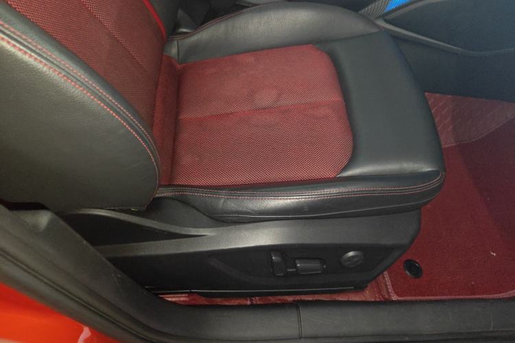 Used Audi Q2L 2018 35 TFSI Fashion Dynamic Version China V Emission Standard Right Front Seat