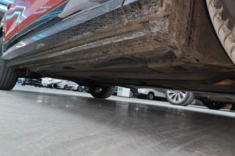 Used Audi Q2L 2018 35 TFSI Fashion Dynamic Version China V Emission Standard Right Side Sill