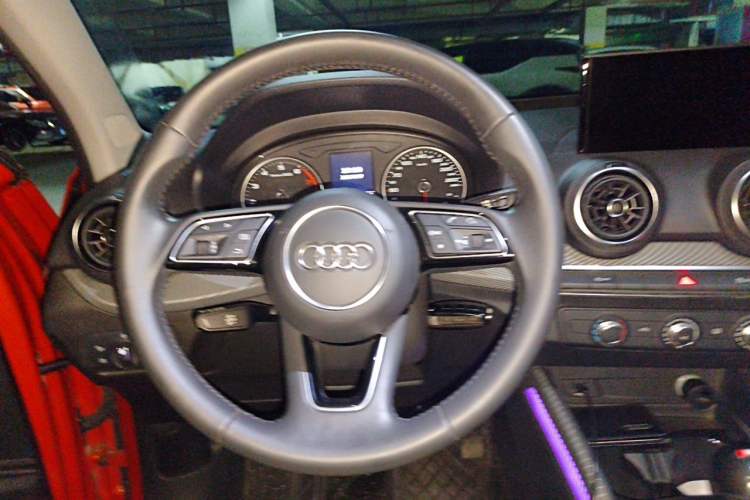 Used Audi Q2L 2018 35 TFSI Launch Exclusive Edition China V Steering Wheel