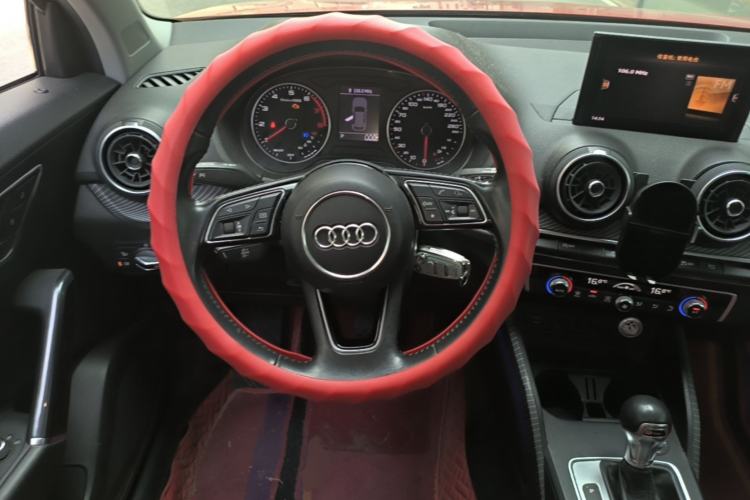 Used Audi Q2L 2018 35 TFSI Fashion Dynamic Version China V Emission Standard Steering Wheel
