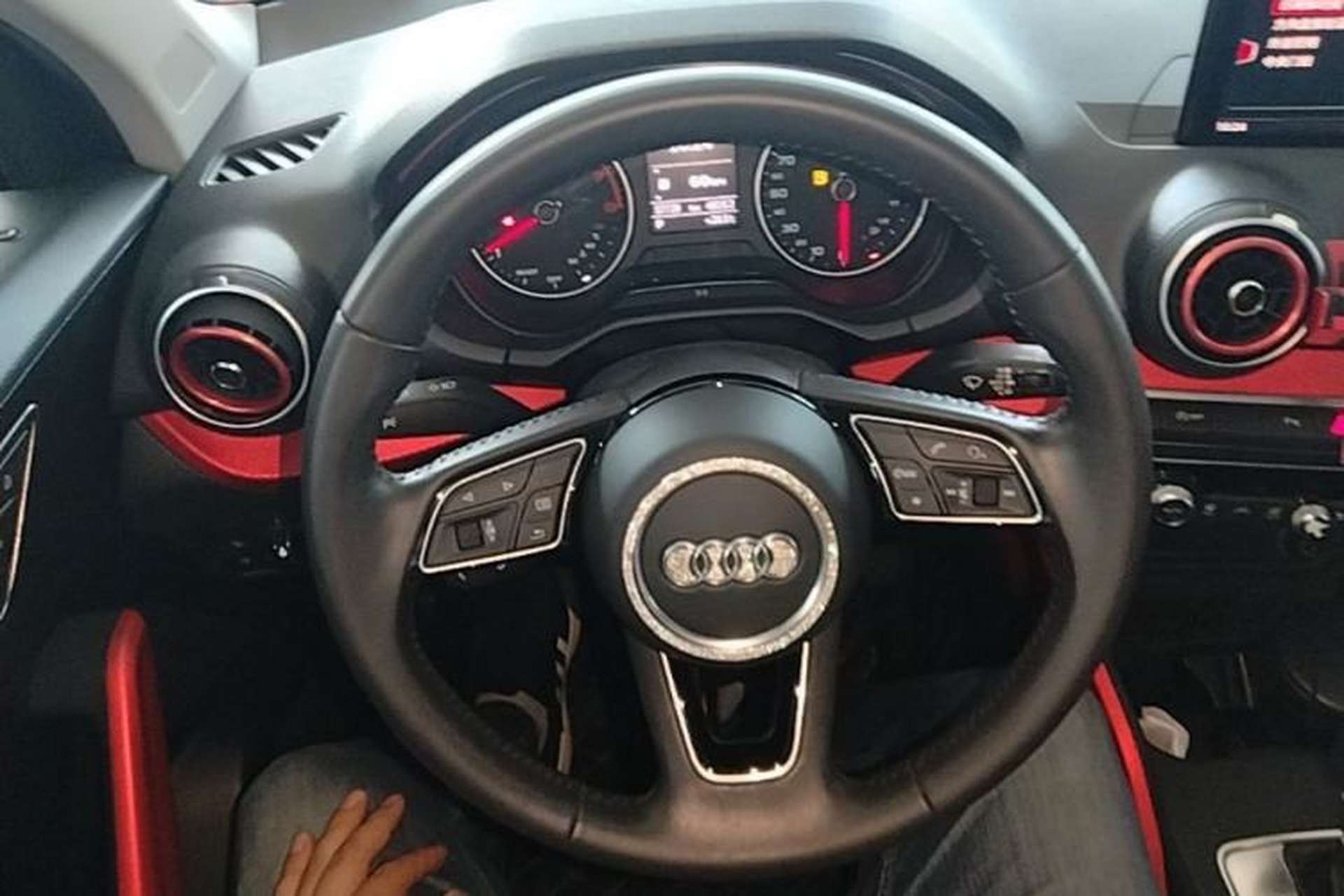 Used Audi Q2L 2018 35 TFSI Fashion Dynamic Version China V Emission Standard Steering Wheel