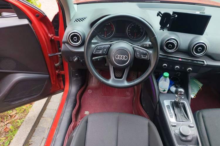 Used Audi Q2L 2018 35 TFSI Launch Exclusive Edition China VI Steering Wheel
