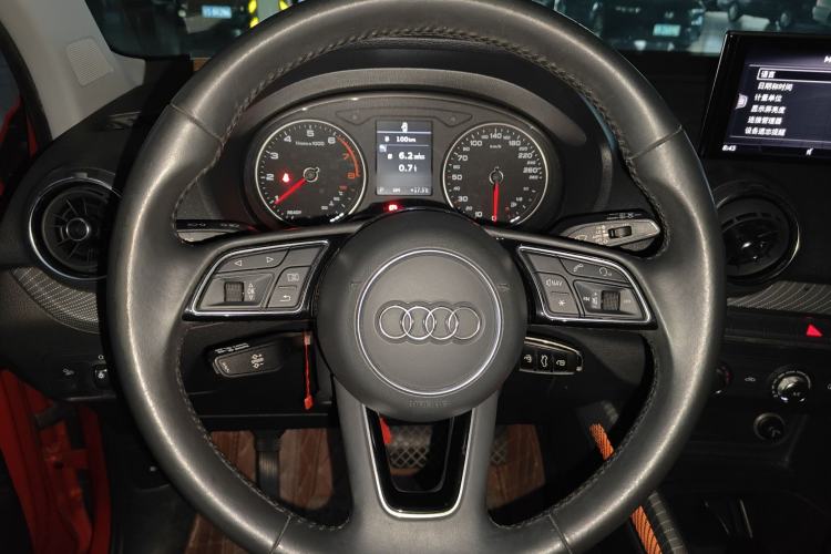 Used Audi Q2L 2018 35 TFSI Launch Exclusive Edition China VI Steering Wheel