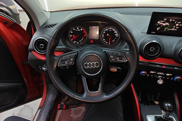 Used Audi Q2L 2018 35 TFSI Fashion Dynamic Version China V Emission Standard Steering Wheel