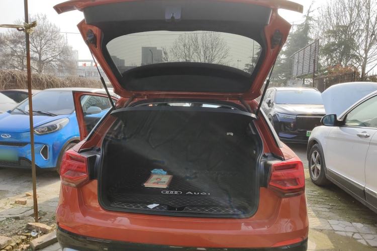 Used Audi Q2L 2018 35 TFSI Launch Exclusive Edition China VI Trunk
