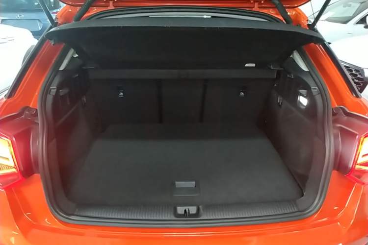 Used Audi Q2L 2018 35 TFSI Launch Exclusive Edition China V Trunk