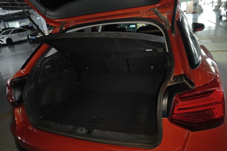 Used Audi Q2L 2018 35 TFSI Launch Exclusive Edition China VI Trunk