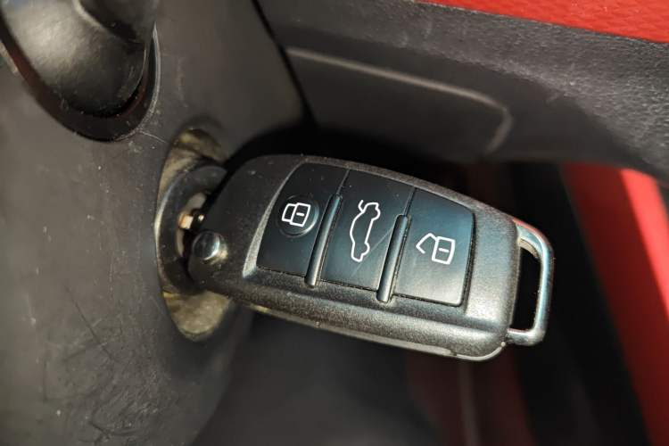 Used Audi Q2L 2018 35 TFSI Fashion Dynamic Version China V Emission Standard Vehicle Key