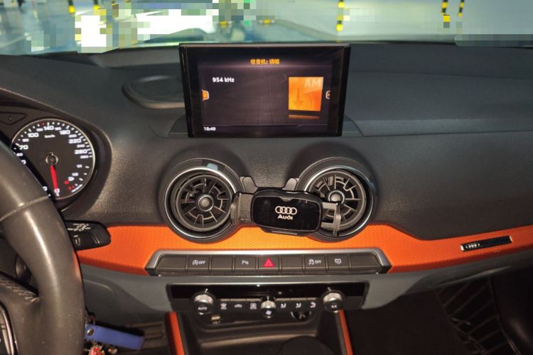 Used Audi Q2L 2018 35 TFSI Fashion Elegant Version China V Audio And AC Panel