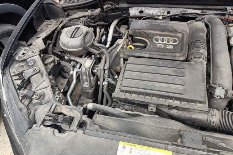Used Audi Q2L 2018 35 TFSI Fashion Elegant Version China V Engine Bay Right