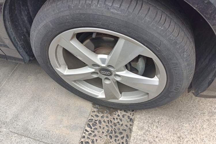 Used Audi Q2L 2018 35 TFSI Fashion Elegant Version China V Right Front Wheel Hub