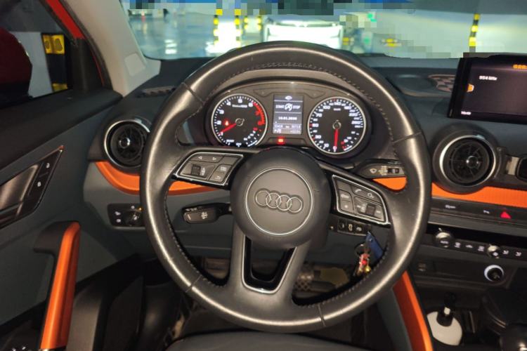 Used Audi Q2L 2018 35 TFSI Fashion Elegant Version China V Steering Wheel