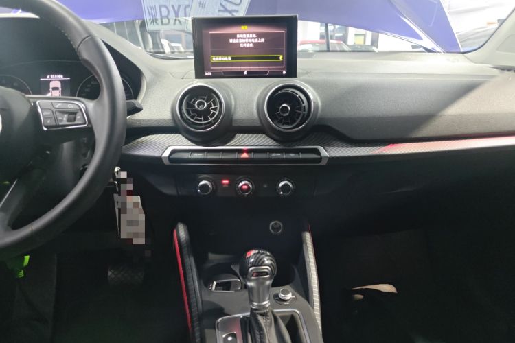 Used Audi Q2L 2018 35 TFSI Launch Exclusive Edition China VI Audio And AC Panel