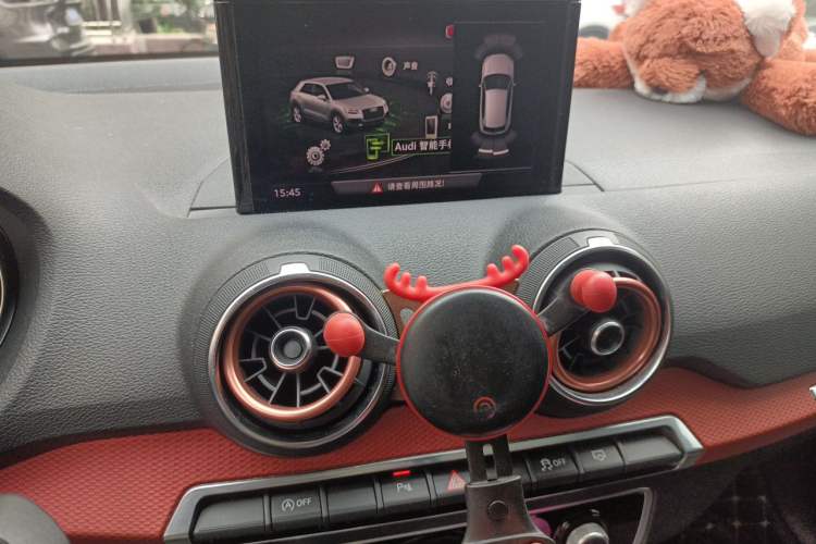 Used Audi Q2L 2018 35 TFSI Fashion Dynamic Version China VI Emission Standard Audio And AC Panel