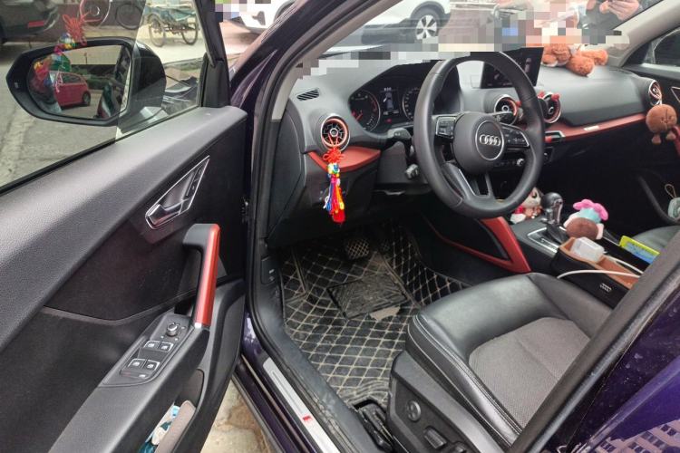 Used Audi Q2L 2018 35 TFSI Fashion Dynamic Version China VI Emission Standard Driver Seat