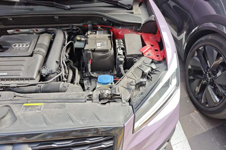 Used Audi Q2L 2018 35 TFSI Launch Exclusive Edition China VI Engine Bay Left