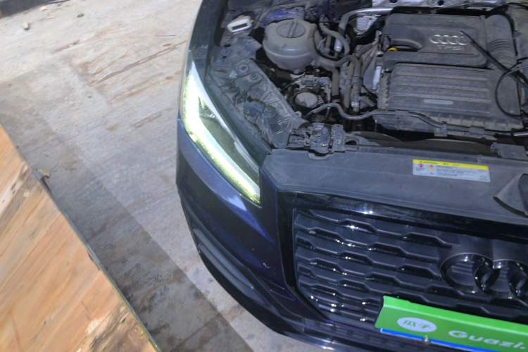 Used Audi Q2L 2018 35 TFSI Launch Exclusive Edition China VI Engine Bay Right