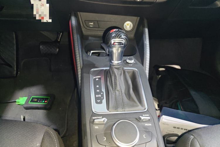 Used Audi Q2L 2018 35 TFSI Launch Exclusive Edition China VI Gear Lever